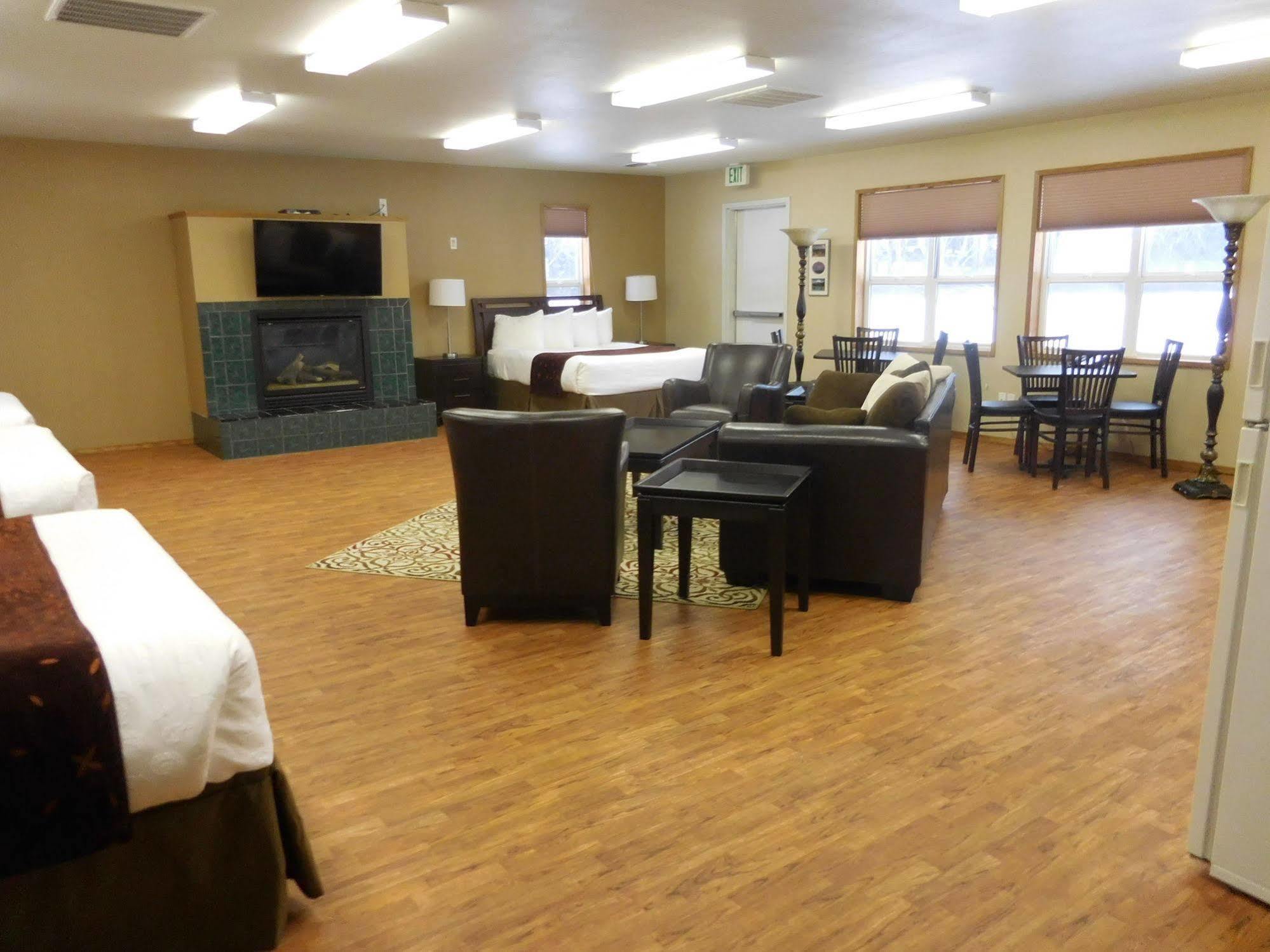 Cowlitz River Lodge Packwood Luaran gambar