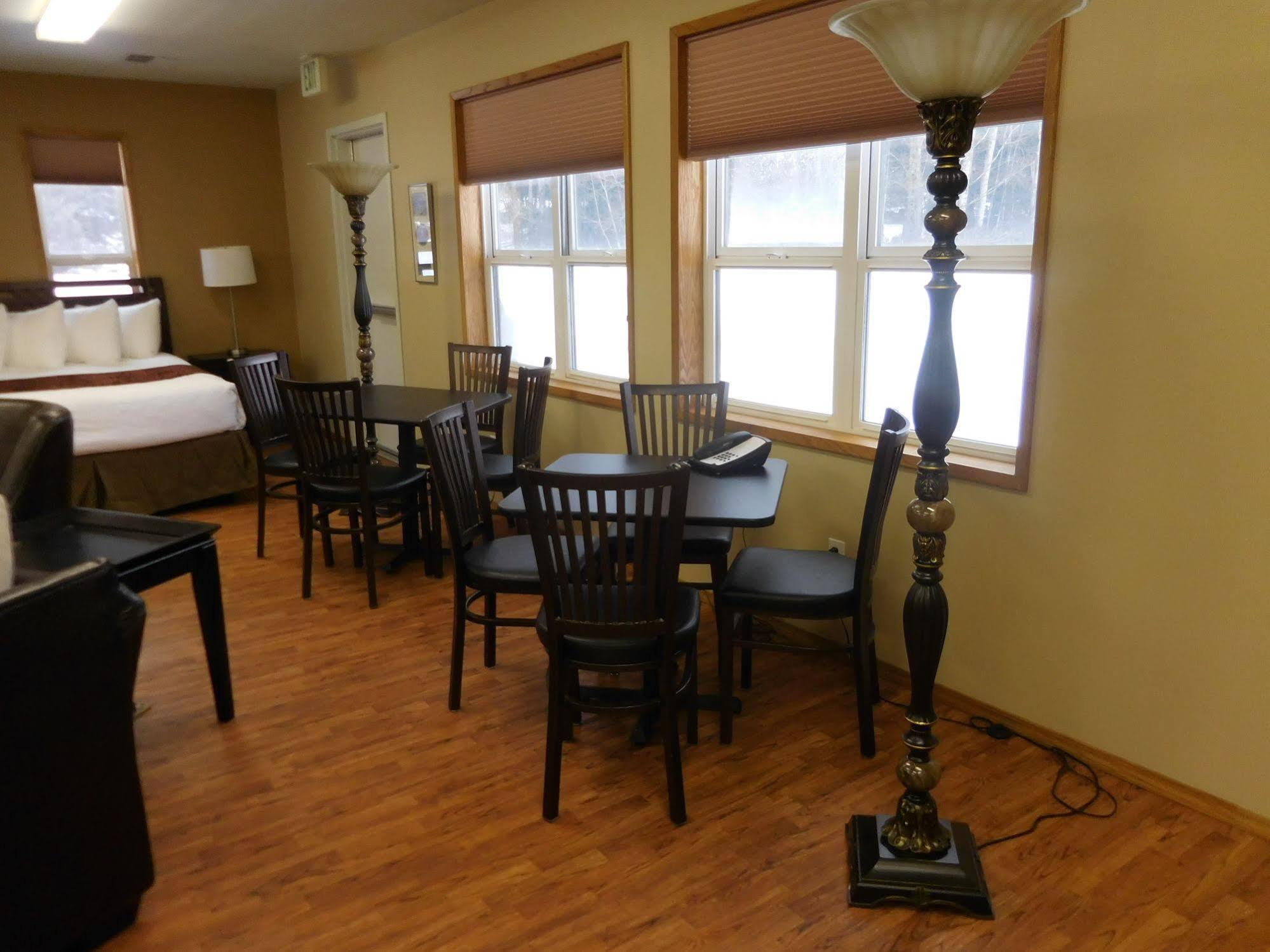 Cowlitz River Lodge Packwood Luaran gambar